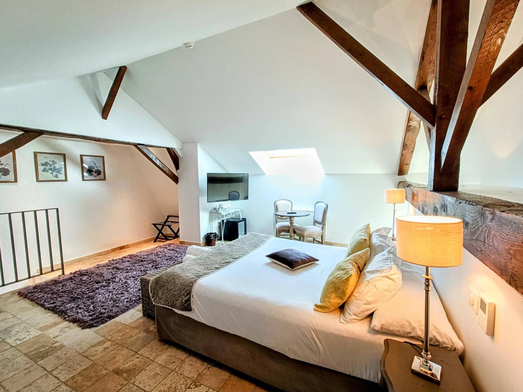 Les Chambres De La Renaissance Sainte-Julie Esterno foto