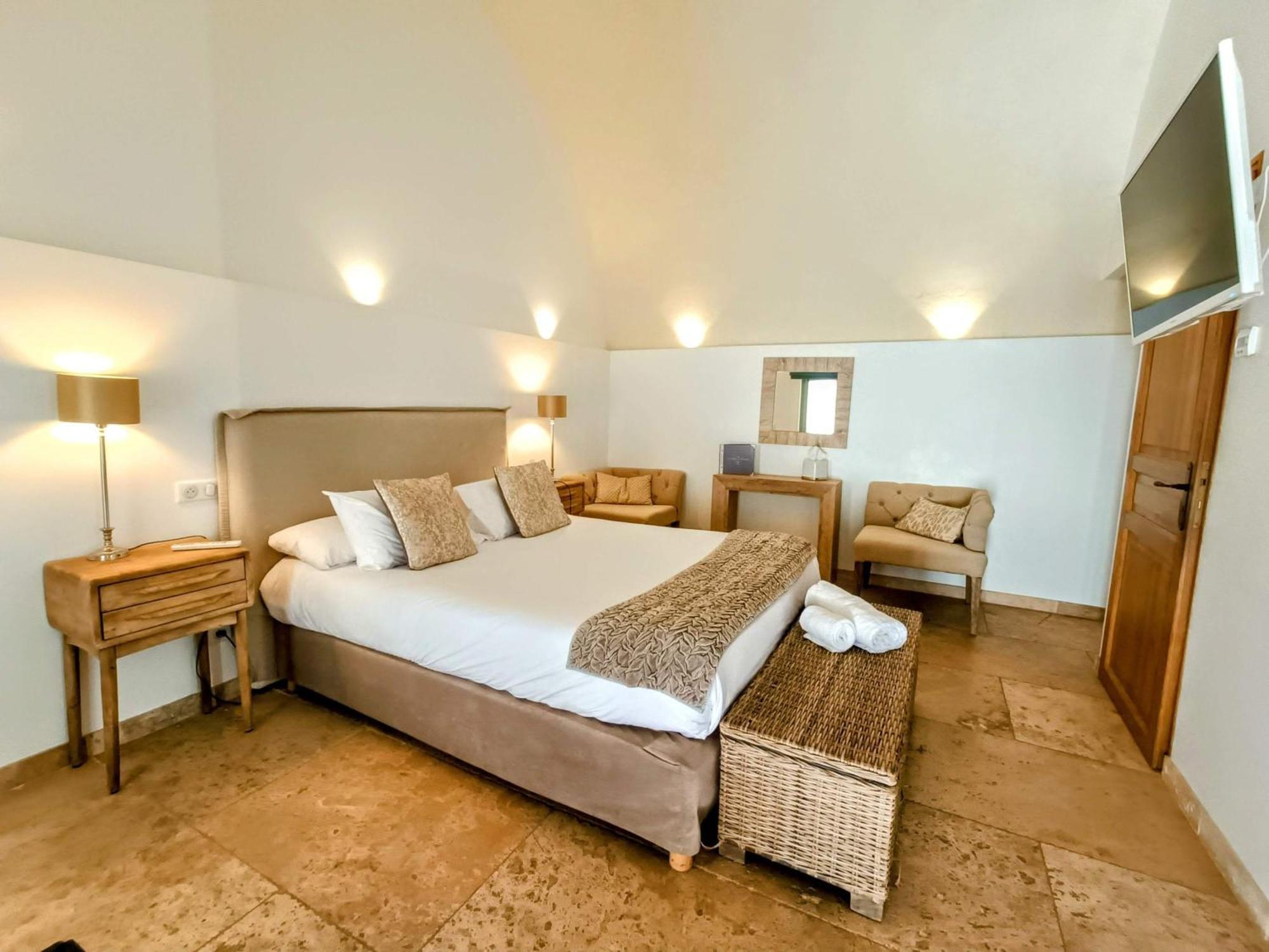 Les Chambres De La Renaissance Sainte-Julie Esterno foto