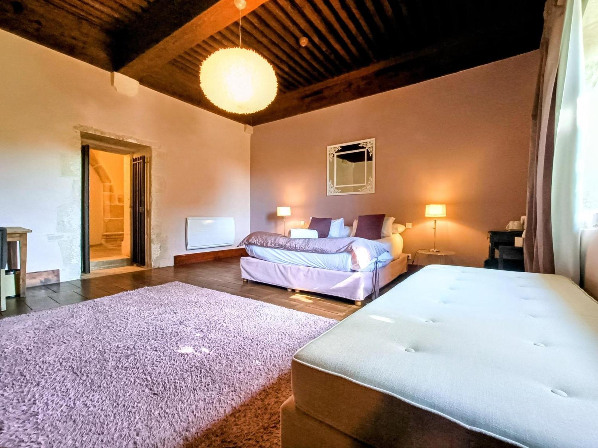 Les Chambres De La Renaissance Sainte-Julie Esterno foto
