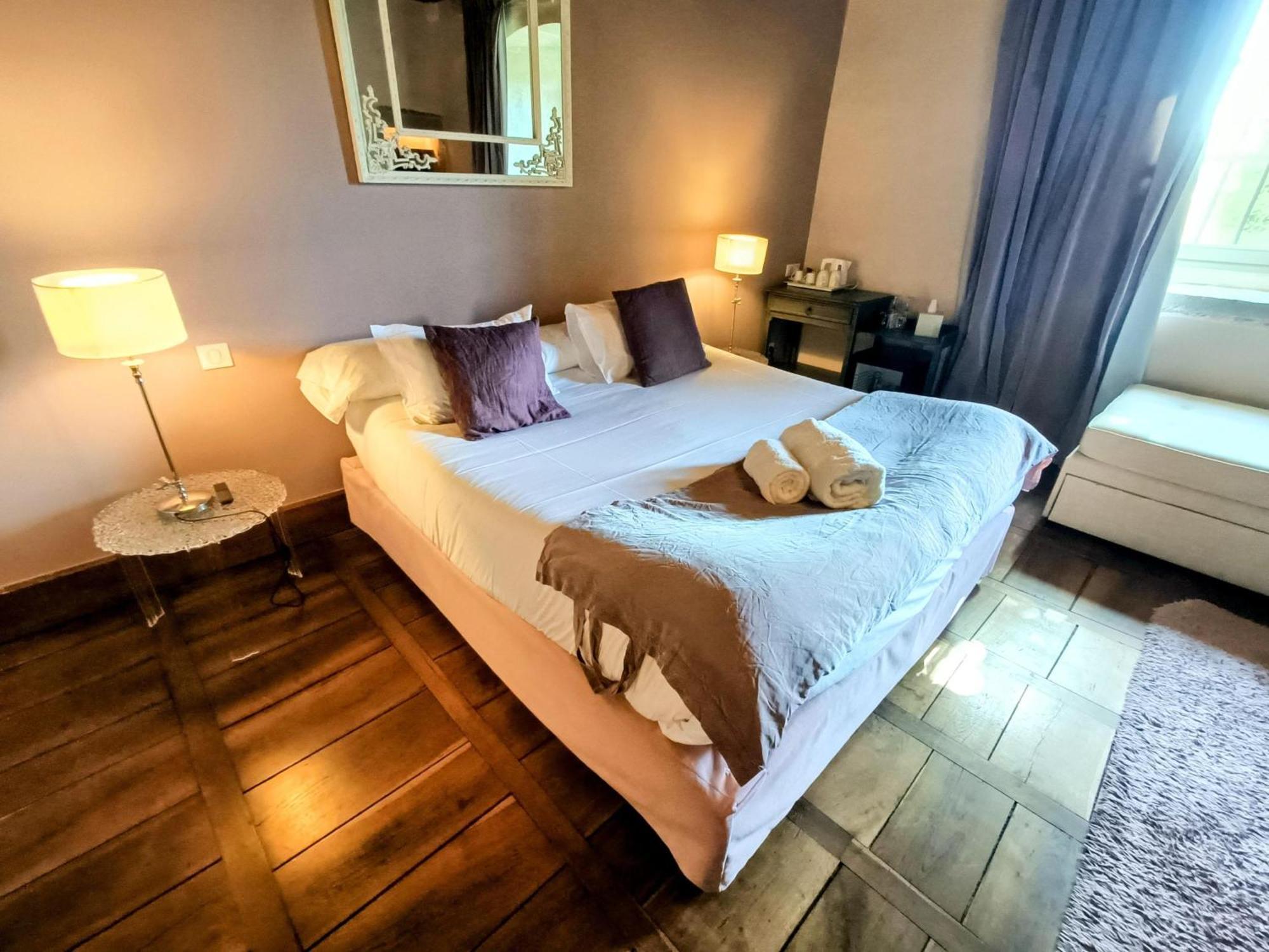 Les Chambres De La Renaissance Sainte-Julie Esterno foto